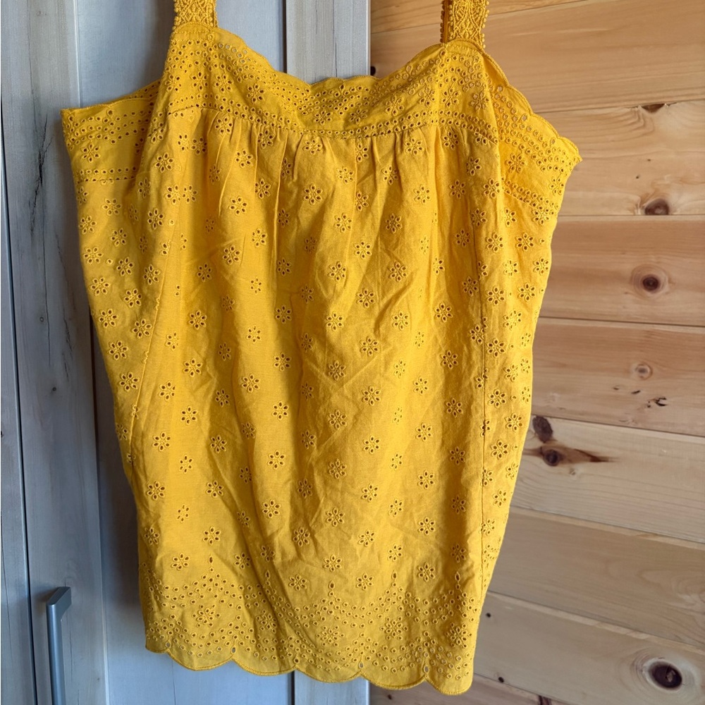 NWT Eyelet Top with Dainty Feminine Details, Mustard Yellow, Sz L, 100% Cotton
